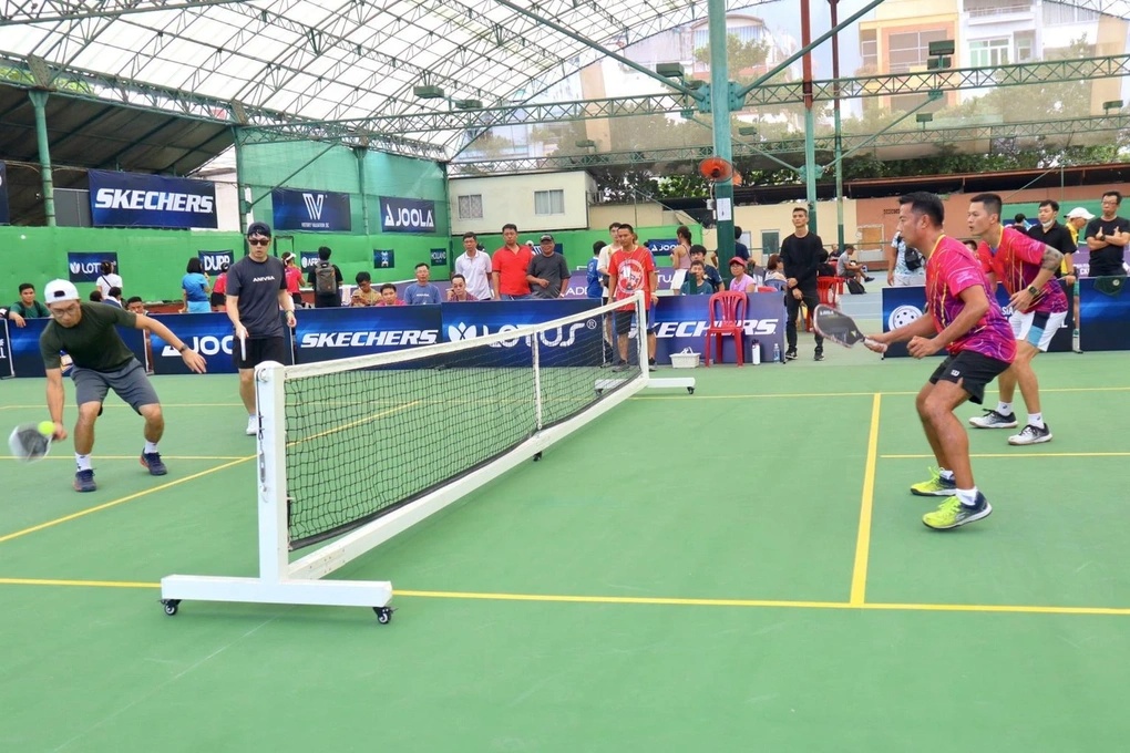 Xu hướng chơi Pickleball Selkirk tại Việt Nam năm 2025