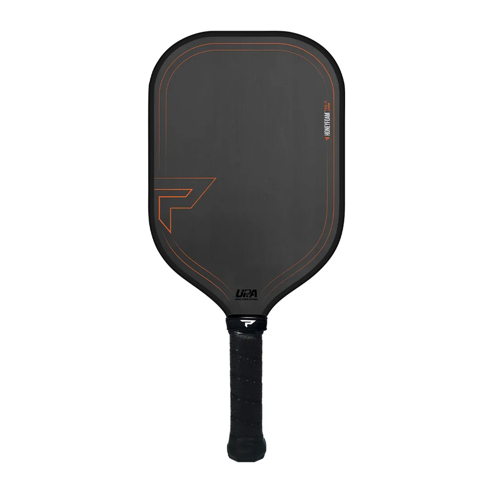 Mặt trước TKO-X phối Title Run Orange, đường chỉ cam chạy quanh mặt vợt và logo chữ P cam ở góc dưới